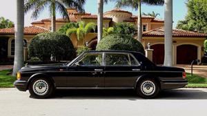  Rolls-Royce Silver Spur -