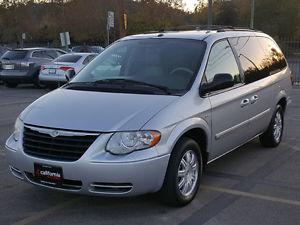  Chrysler Town & Country Limited Signature Series