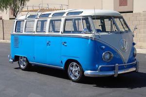  Volkswagen Microbus --