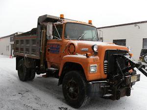  Ford Other Base Straight Truck - Short Conventional