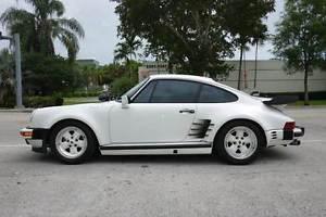  Porsche 911 Carrera Turbo 2dr Coupe