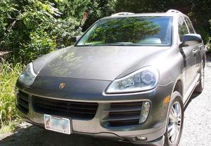  Porsche Cayenne -