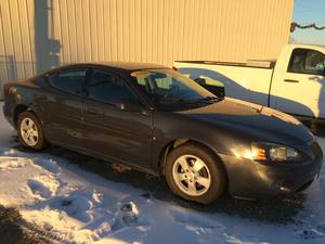  Pontiac Grand Prix - 4dr Sedan