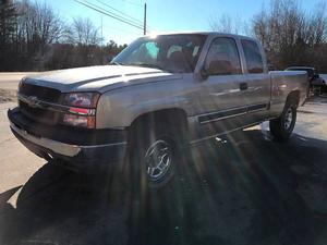  Chevrolet Silverado dr Extended Cab 4WD SB