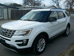  Ford Explorer XLT - XLT 4dr SUV