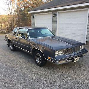  Oldsmobile Cutlass Supreme