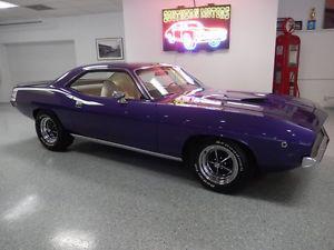  Plymouth Barracuda Buckets with Console