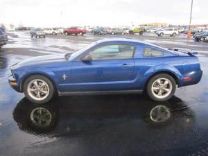  Ford Mustang V6 Deluxe - V6 Deluxe 2dr Coupe