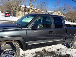  Chevrolet Silverado  Base Extended Cab Pickup