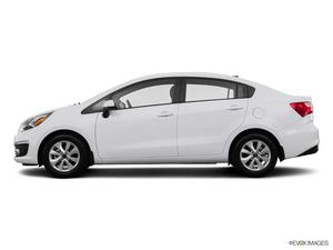  Kia Rio -