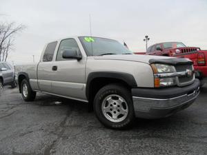  Chevrolet Silverado  - LS