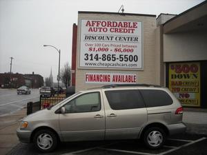  Toyota Sienna LE in Saint Louis, MO