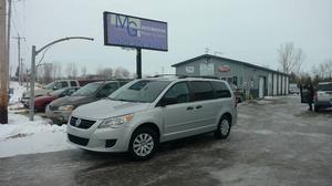  Volkswagen Routan S - S 4dr Mini-Van w/ RSE