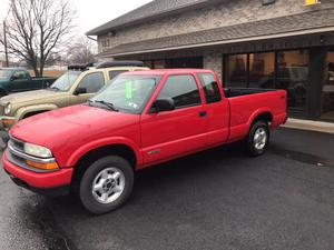  Chevrolet S-10 LS - 3dr Extended Cab LS 4WD SB