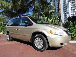  Chrysler Town & Country LWB LX with Wheelchair /
