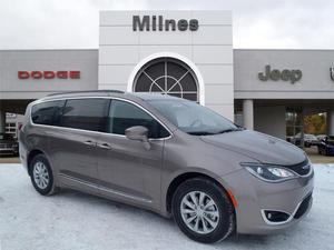  Chrysler Pacifica Touring-L