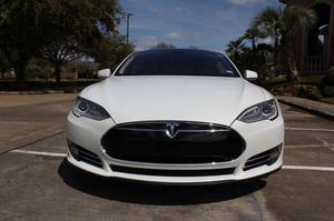  Tesla Model S Signature Performance - Signature