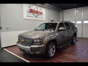  Chevrolet Suburban LT  in Bismarck, ND