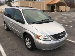  Chrysler Town & Country LX Family Value in Cleveland,