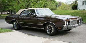  Oldsmobile Cutlass Supreme -