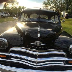  Plymouth Deluxe -