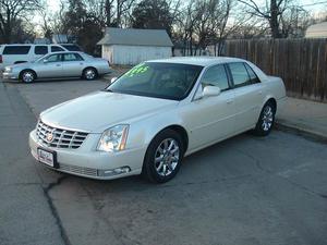  Cadillac DTS - 4dr Sedan