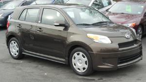  Scion xD - 5-Door 4-Spd AT