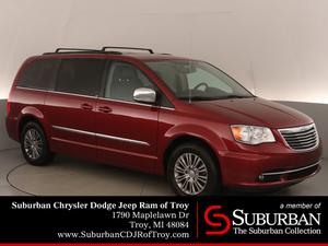  Chrysler Town And Country Touring-L