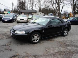  Ford Mustang - Deluxe 2dr Convertible