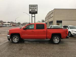  Chevrolet Silverado  - LT