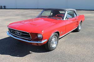  Ford Mustang Standard
