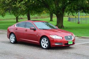  Jaguar XF - 4dr Sedan