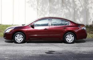  Nissan Altima 2.5 S - 2.5 S 4dr Sedan