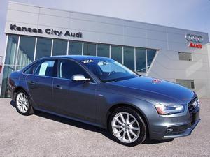  Audi A4 2.0T quattro Premium Plus - AWD 2.0T quattro