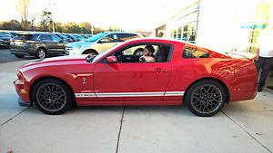  Ford Mustang Shelby GT500 Coupe 2 Door