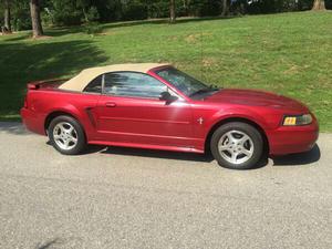  Ford Mustang Deluxe - Deluxe 2dr Convertible