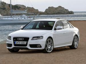  Audi A4 2.0T quattro - AWD 2.0T quattro Premium Plus