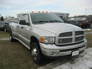  Dodge Ram Pickup dr Quad Cab 4WD LB