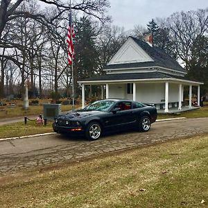  Ford Mustang GT Coupe 2-Door