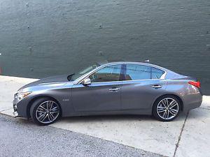  Infiniti Q50 Sport Hybrid