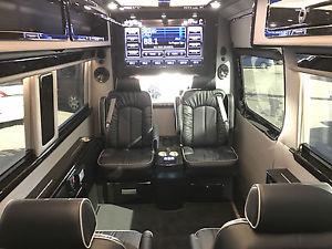  Mercedes-Benz Sprinter Business Class Limo with