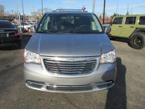  Chrysler Town and Country Touring - Touring 4dr