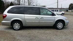  Chrysler Town and Country Touring - Touring 4dr