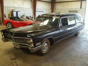  Cadillac Fleetwood Base Limousine 4-Door