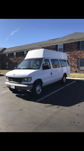  Ford E-Series Van