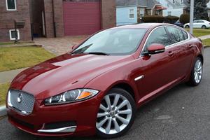  Jaguar XF 2.0T - 2.0T 4dr Sedan