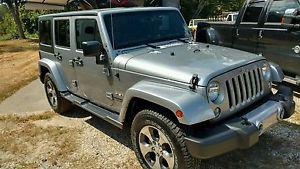  Jeep Wrangler Sahara