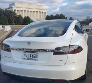  Tesla Model S - 4dr Liftback (85 kWh)