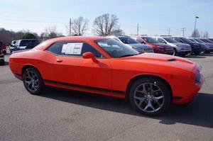  Dodge Challenger - SXT Coupe