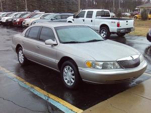  Lincoln Continental - 4dr Sedan